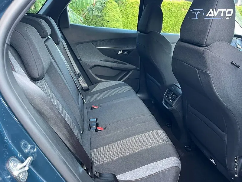 peugeot 3008 1.2 puretech 130-1 vl.-alu-navi-kam-led-odličan - slika 13