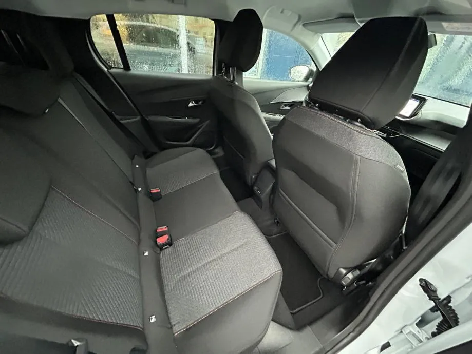 peugeot 208 business 100 - novo - do 8 god jamstva* - rata 192€ - slika 11
