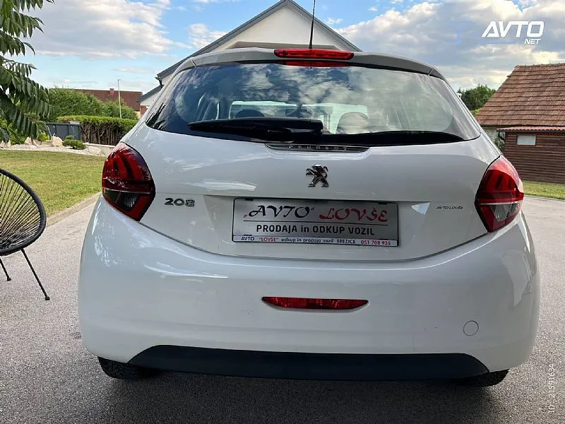 peugeot 208 1.2 puretech active-1 vl.-45.000 km-navi - slika 6