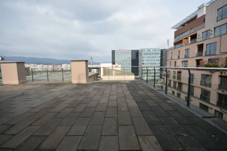 stan: zagreb, trnje, (kanal), 340.00 m2 - slika 15
