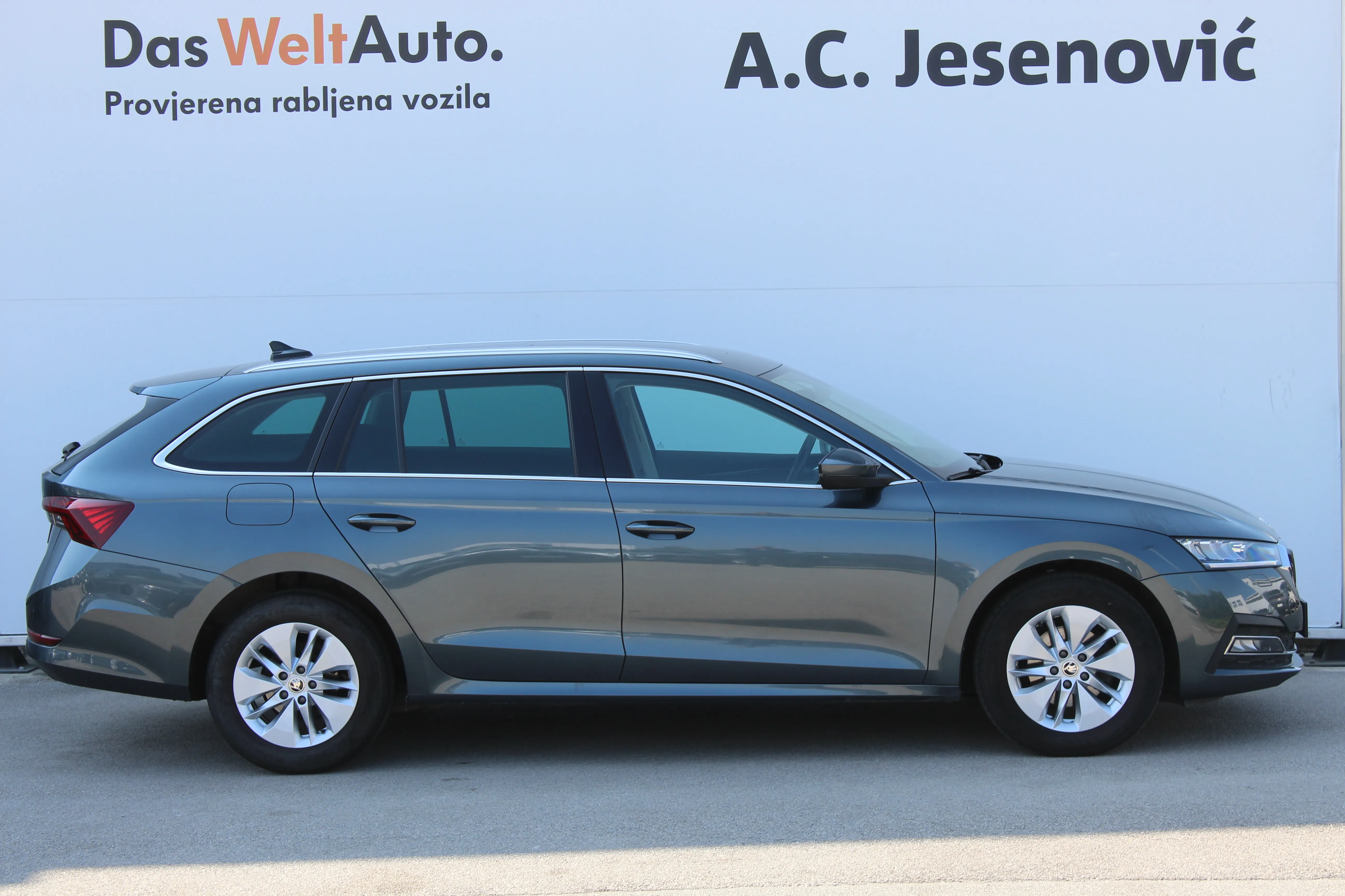 13147 škoda octavia combi ambition 2.0 tdi dsg - slika 4