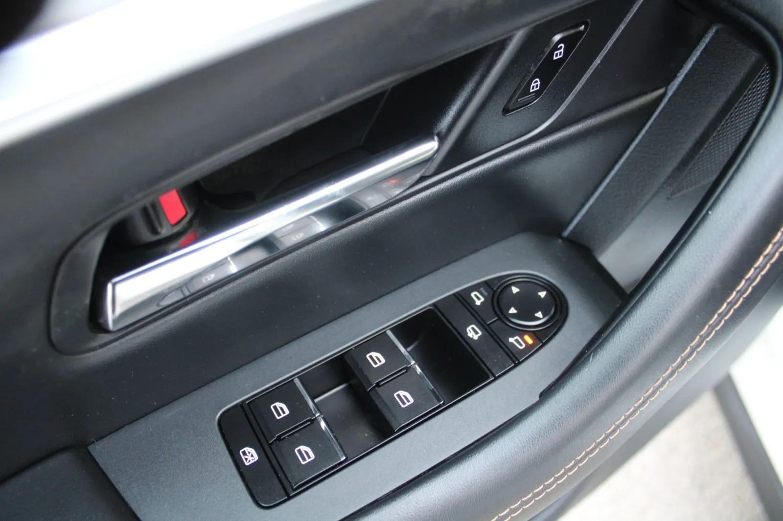 mazda cx-60 3.3d automatik *led, navigacija, kamera* - slika 15