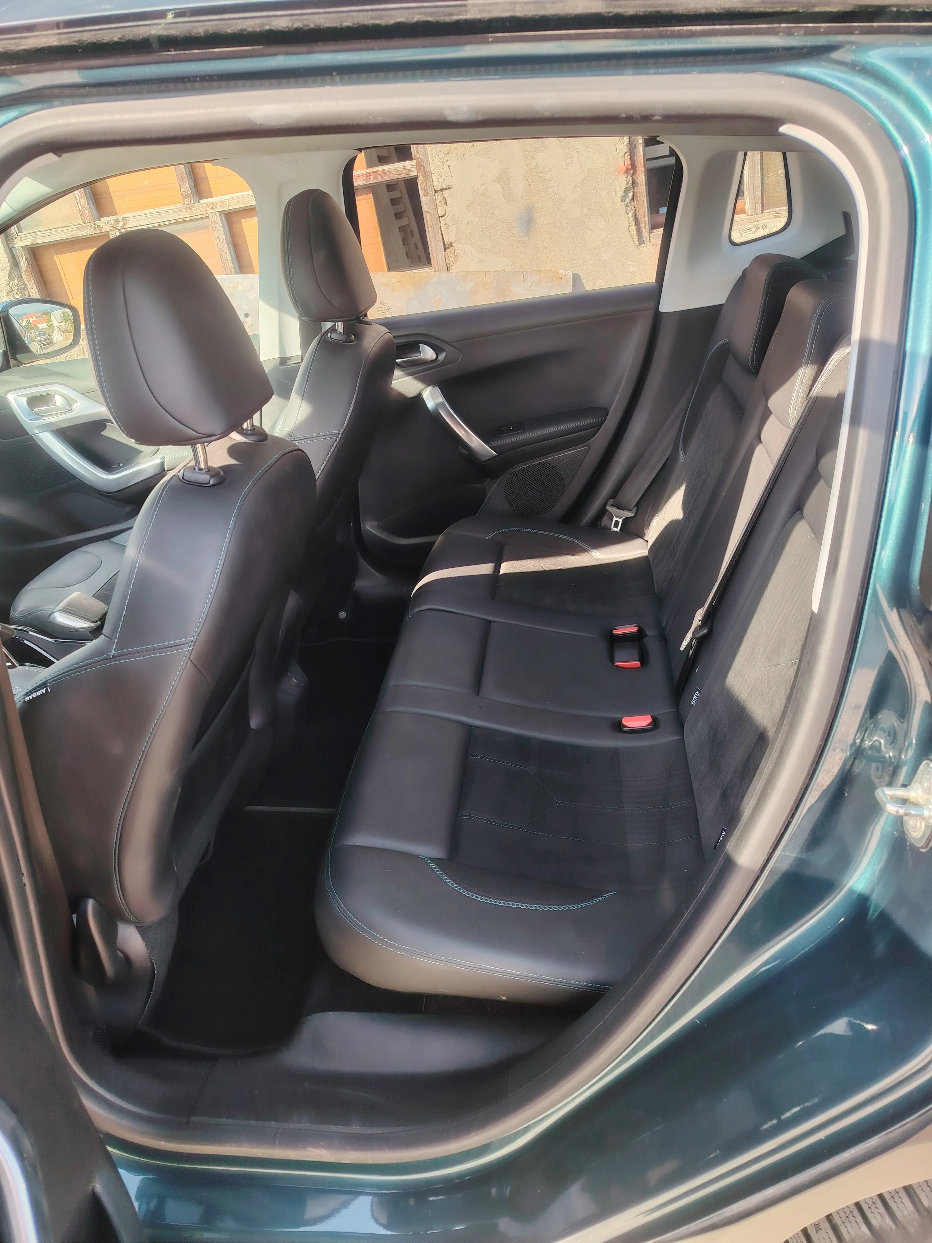 prodajem peugeot 2008 bluehdi - slika 8