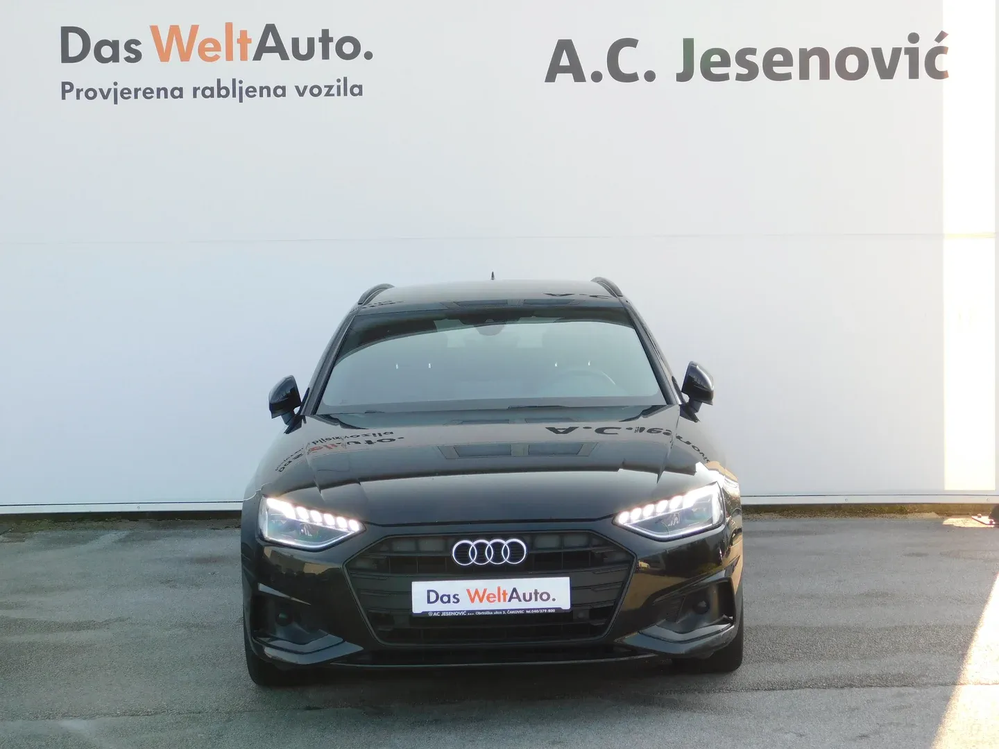 12852 audi a4 avant 30tdi s tr advanced - slika 2