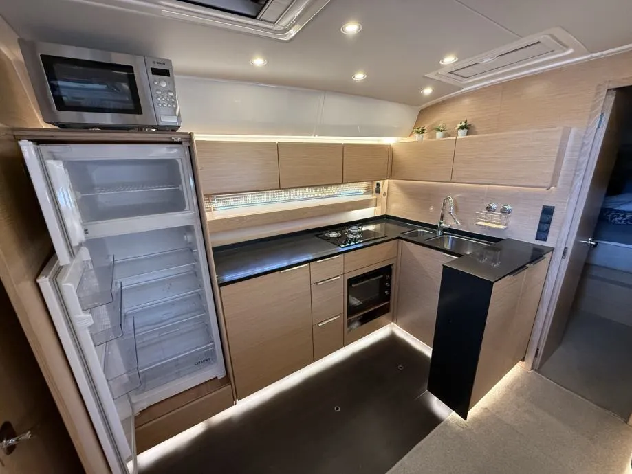 bavaria s45 ht - izvrsno stanje - slika 13