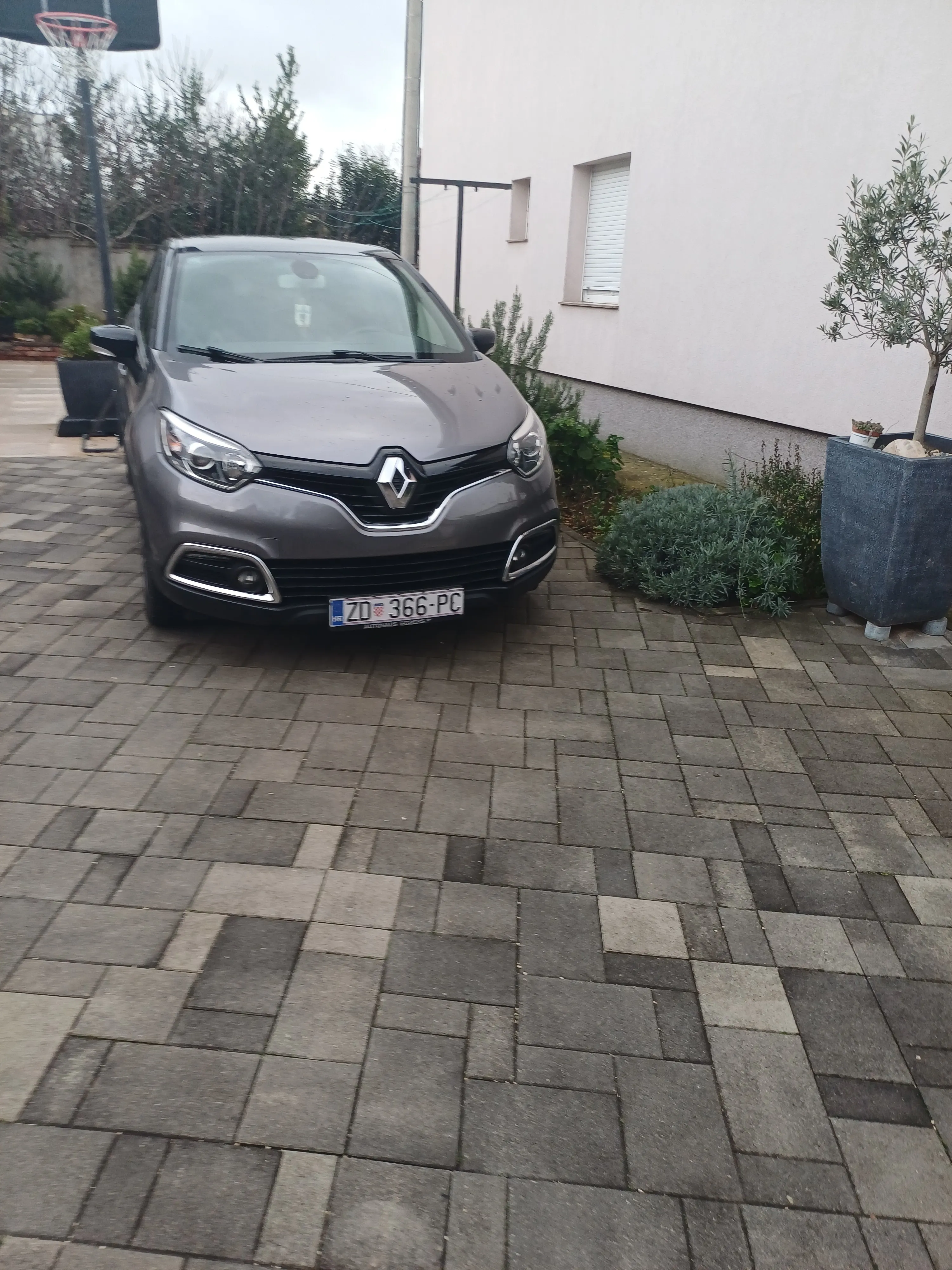 prodaje se renault captur 1.5 dci - slika 12