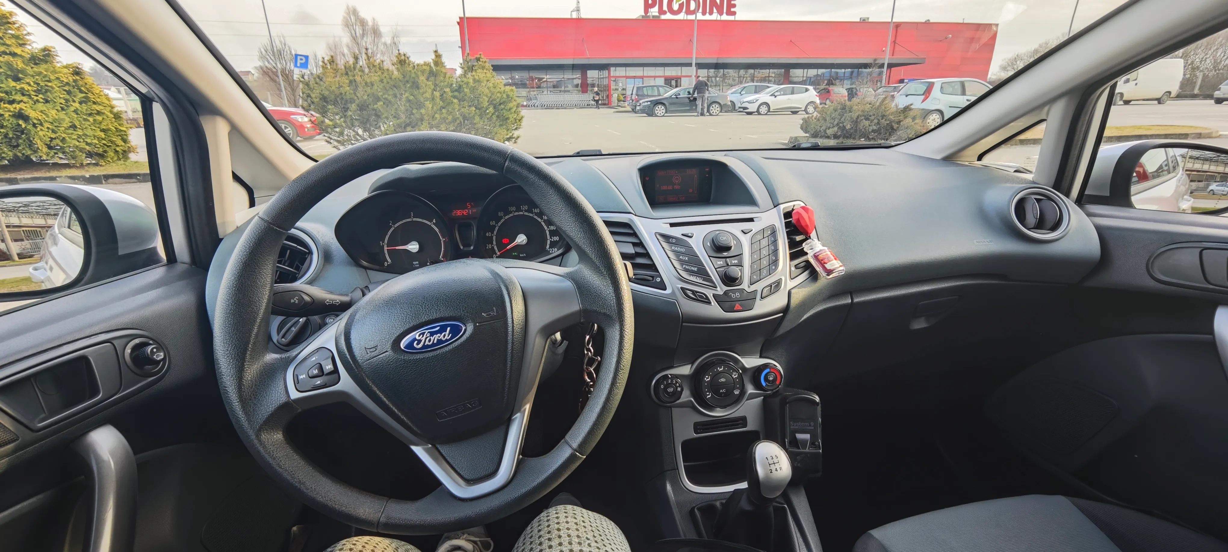 ford fiesta 1,6 tdci - slika 7