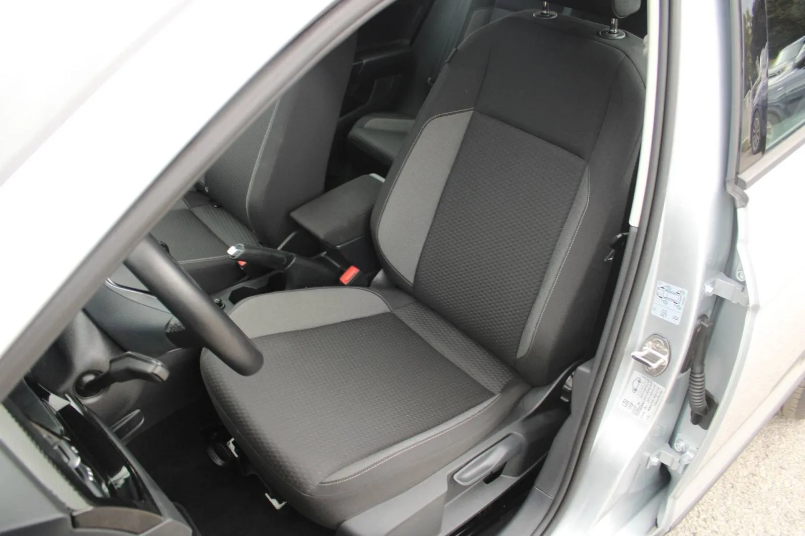 vw taigo 1.0 tsi - slika 9