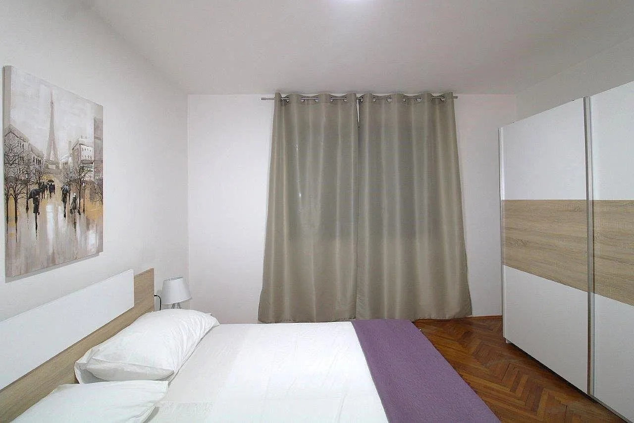 poreč-stan na prodaji 850 m od mora i plaže (prodaja) - slika 2