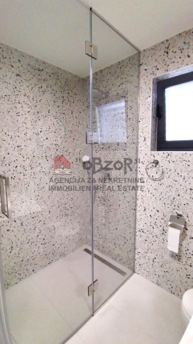 petrčane-punta radman, tri namještena apartmana+wellness+dvorište - slika 14
