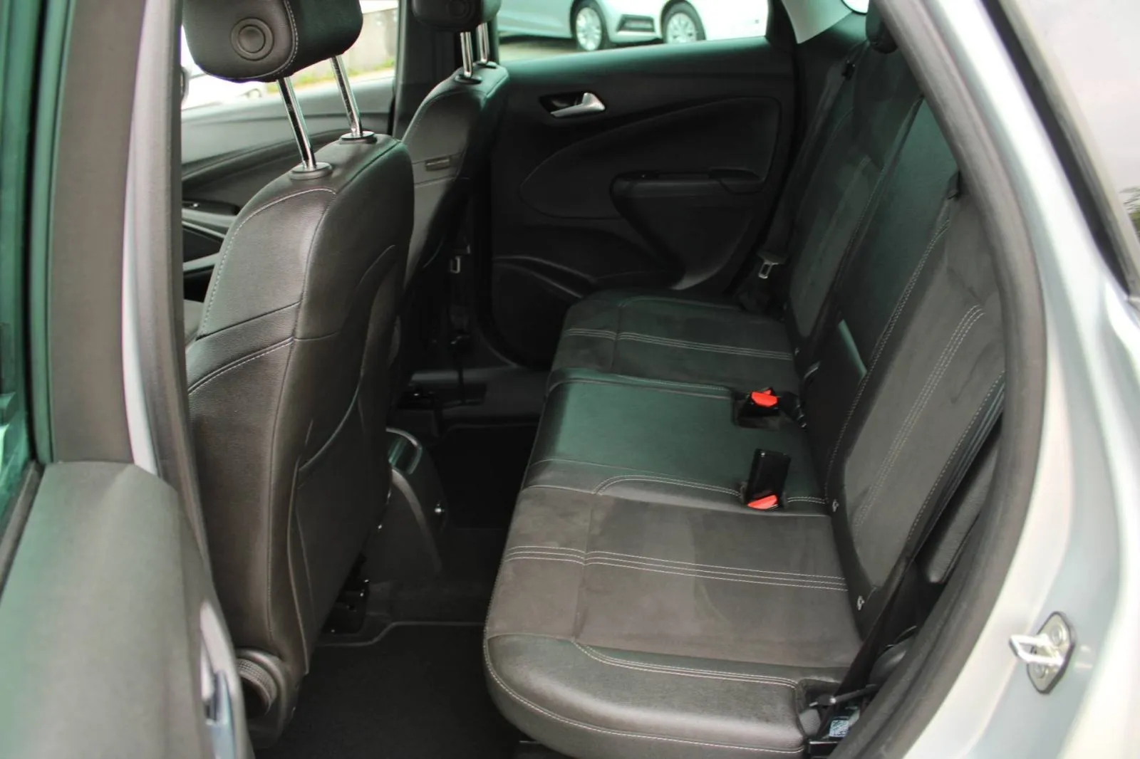 opel crossland 1.2 turbo ultimate *led, navigacija, kamera* - slika 10