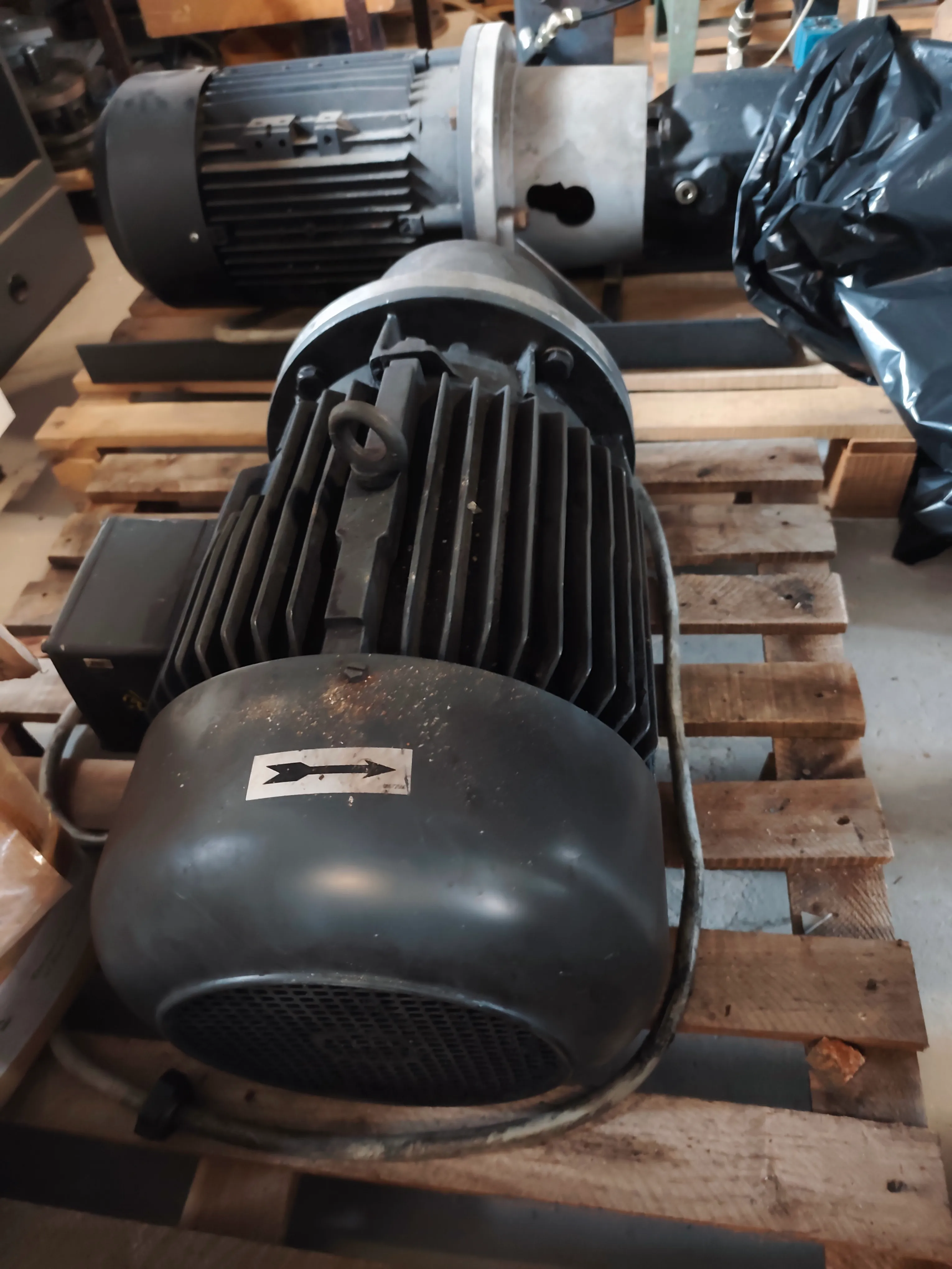 prodaju se tri trofazna elektro motora 18kw - slika 2