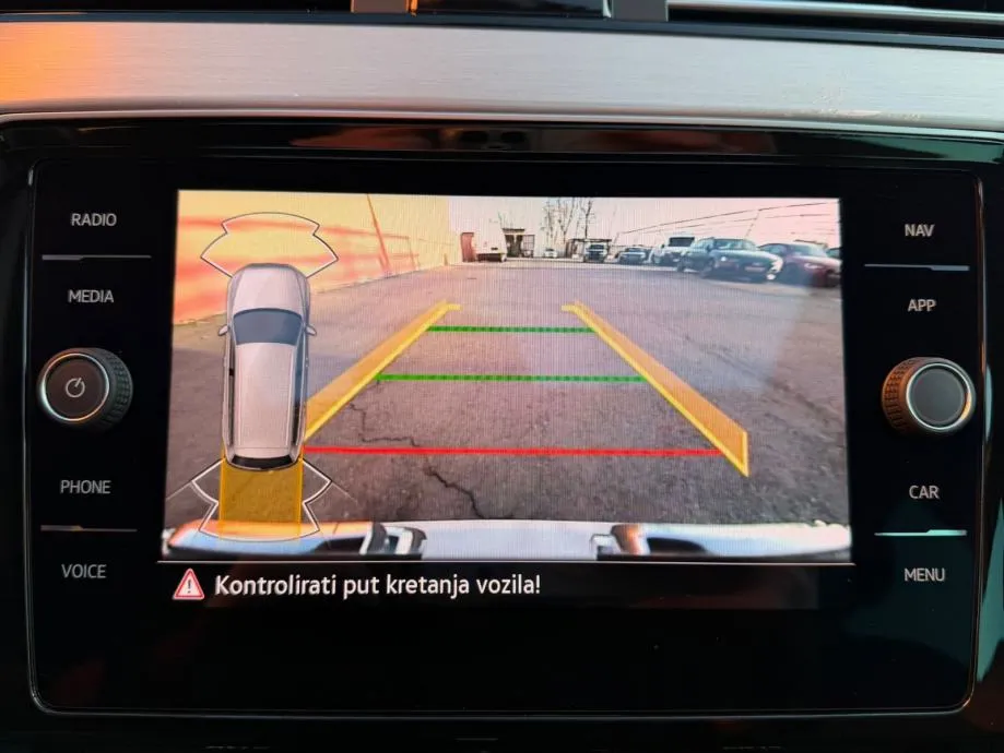 vw passat variant 2,0 tdi automat •2022•r line•pano•kam•iqlight•leasin - slika 15