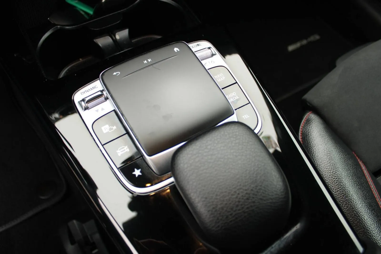 mercedes-benz klasa a 180d amg automatik *panorama,led,navigacija* - slika 21