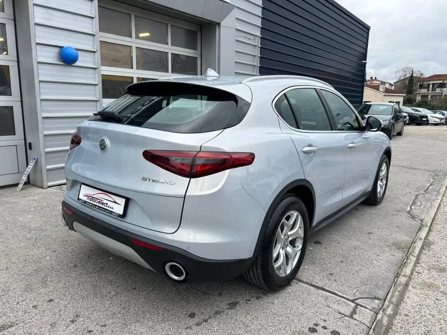 alfa romeo stelvio 2,2 jtd - 2021 - 4x4 - 145.000km - reg 1 god !!! - slika 5