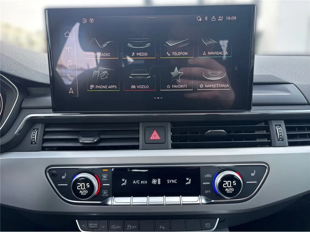 audi a4 2.0 40 tdi 150kw 7-speed s tronic - slika 12
