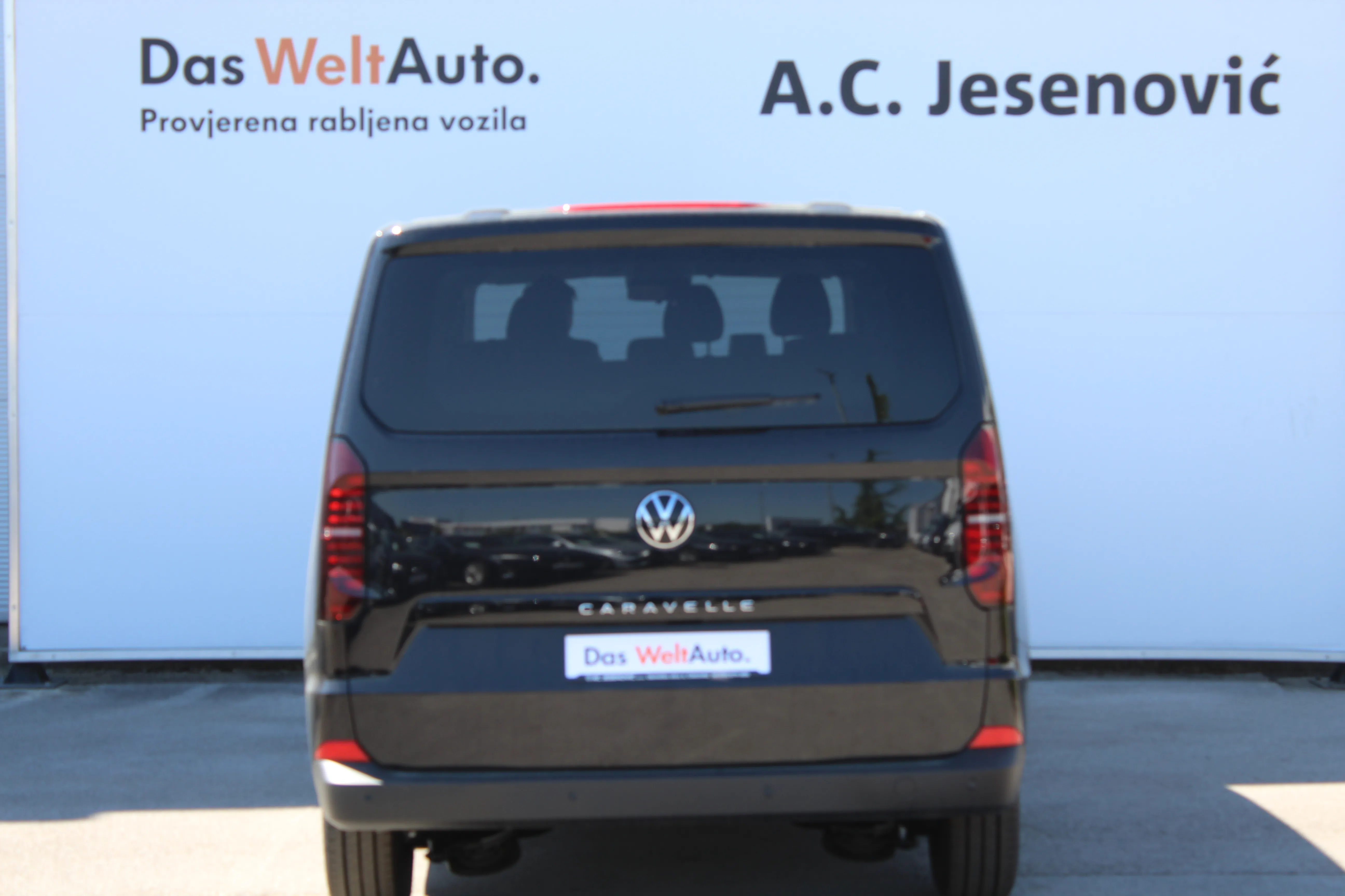 13206 vw caravelle l2 2.0 tdi - slika 5