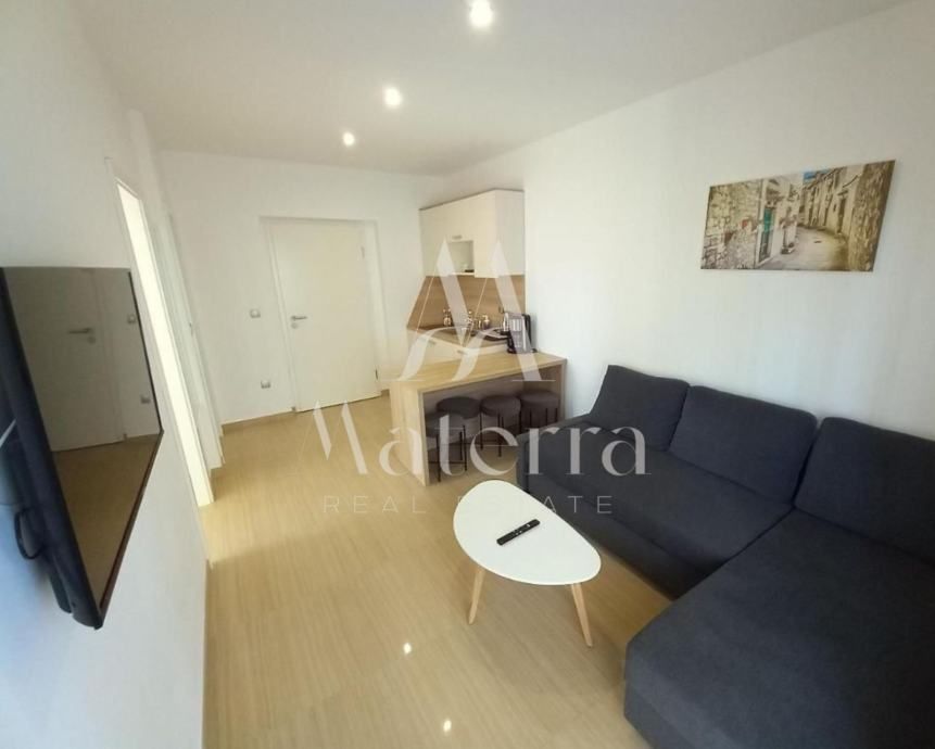 investicija, zgrada sa 11 apartmana i bazenom, osiguran parking (prodaja) - slika 11