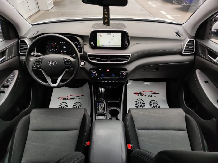 hyundai tucson 1,6 crdi - hybrid - 120.000km - kamera - navi - reg ! - slika 10
