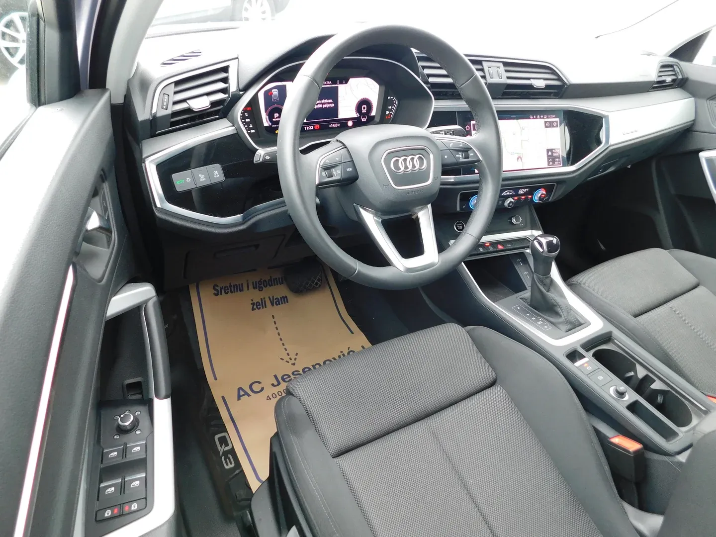 12568 audi q3 35tdi s tr advanced+ - slika 9
