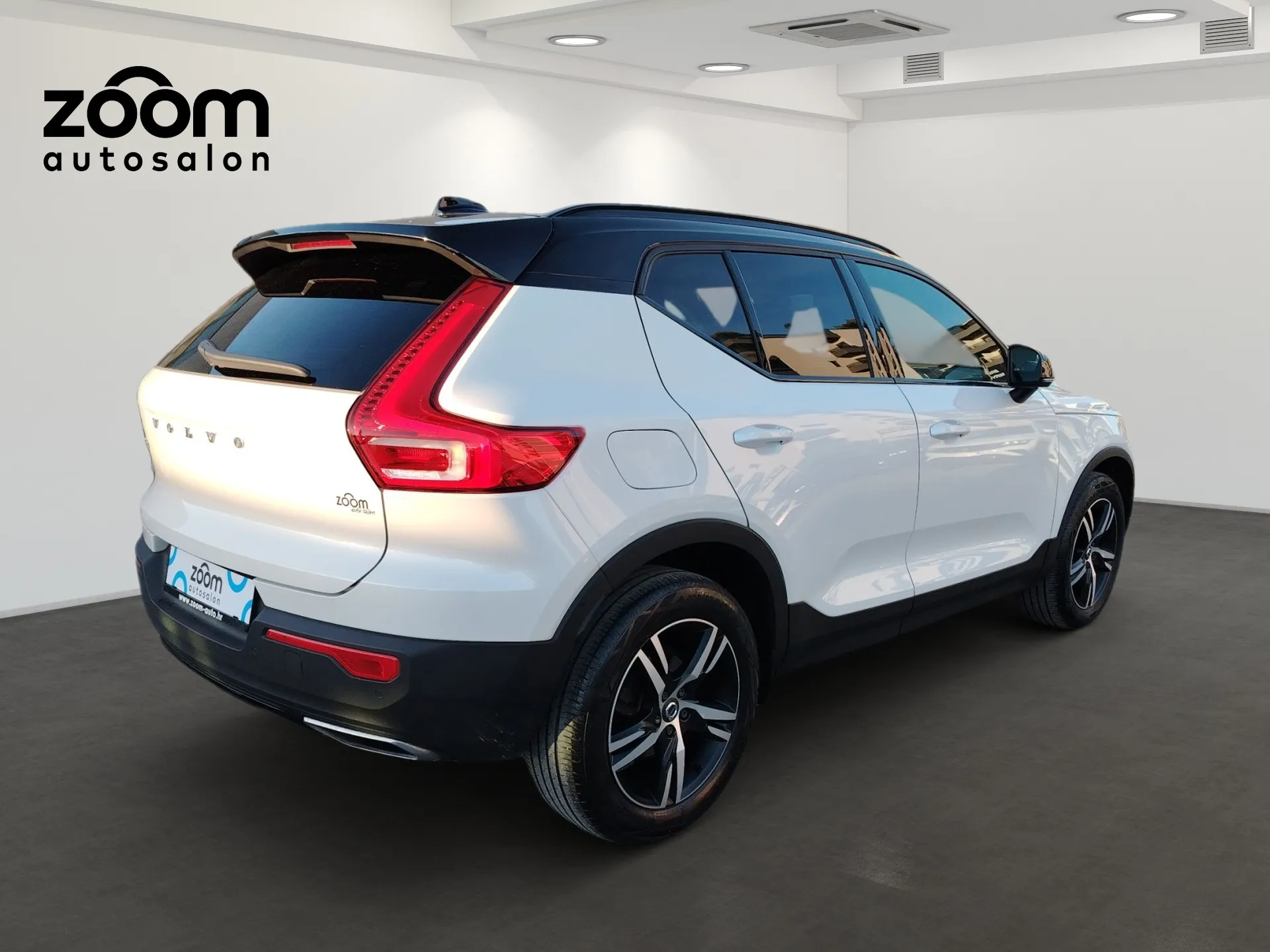volvo xc40 d3 - slika 3