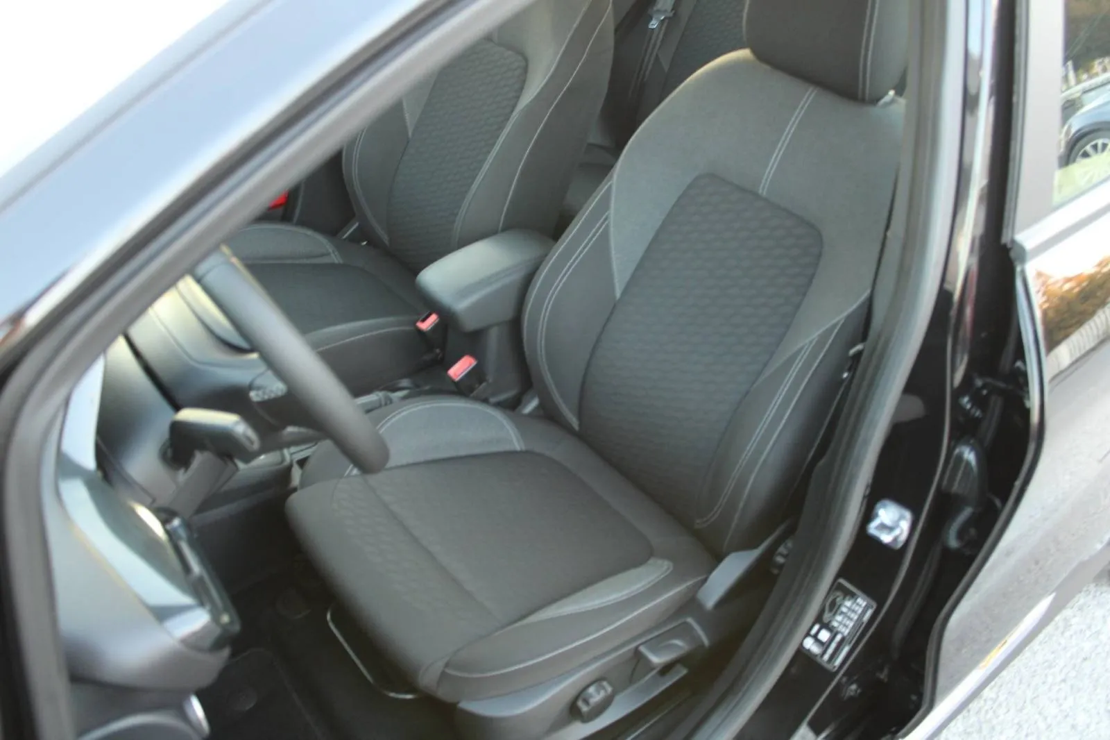 ford puma 1.0 ecoboost automatik titanium - slika 9