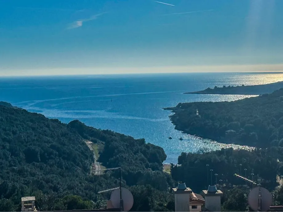 duga uvala – penthouse s krovnom terasom i otvorenim pogledom na more - slika 8
