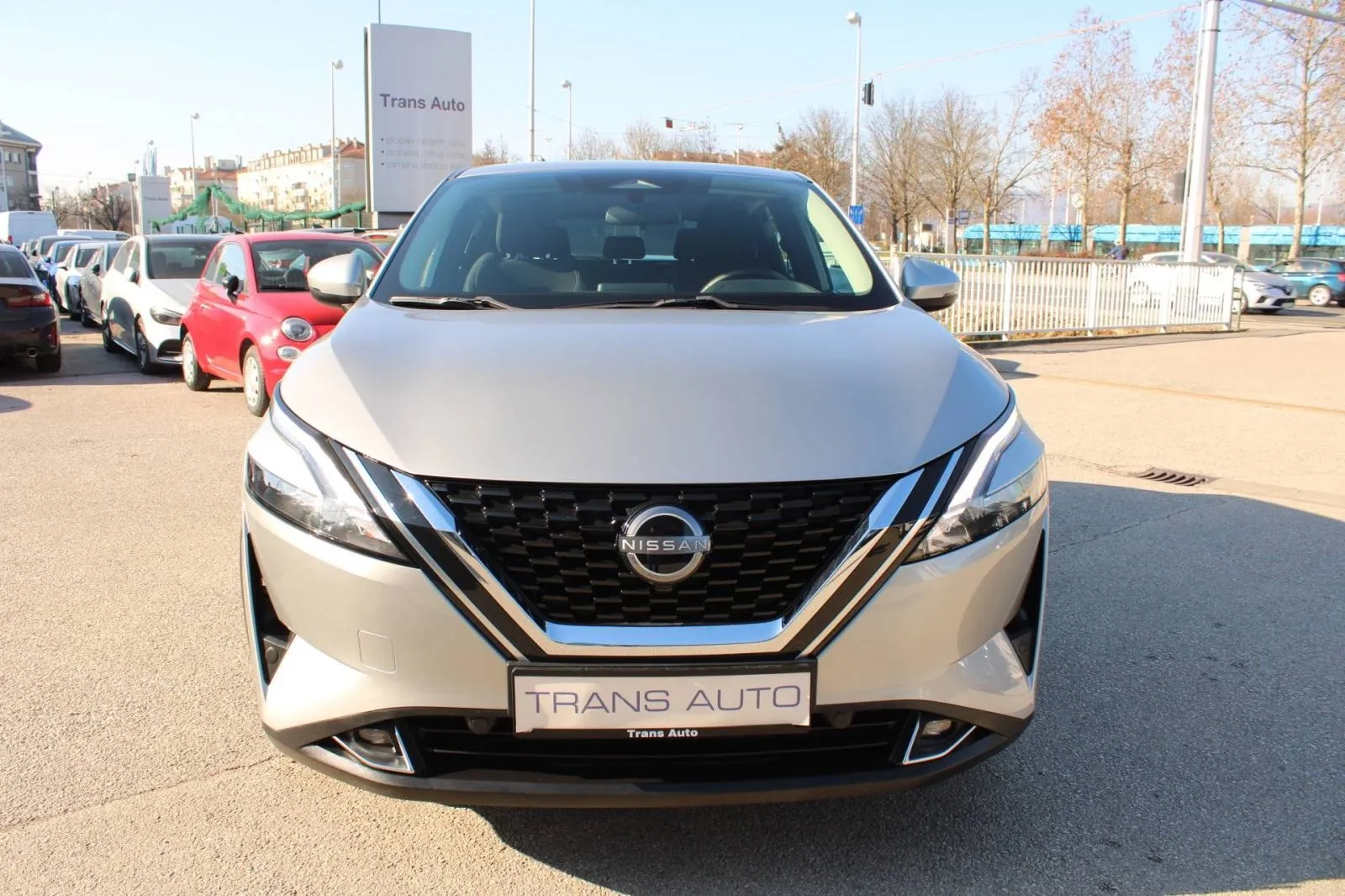 nissan qashqai 1.3 mhev automatik *led, kamera* - slika 2