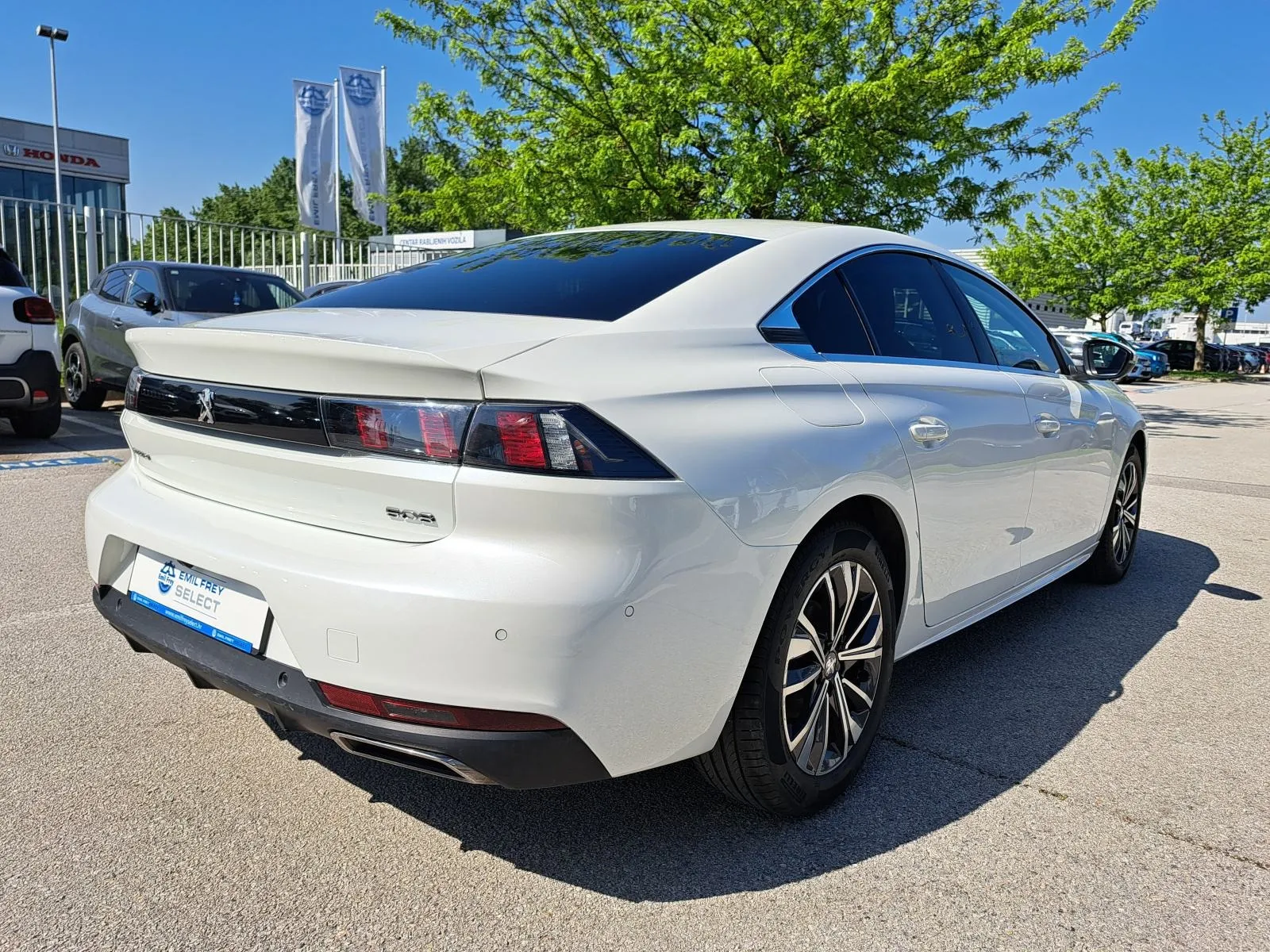 peugeot 508 bluehdi 130 allure eat8 - slika 8