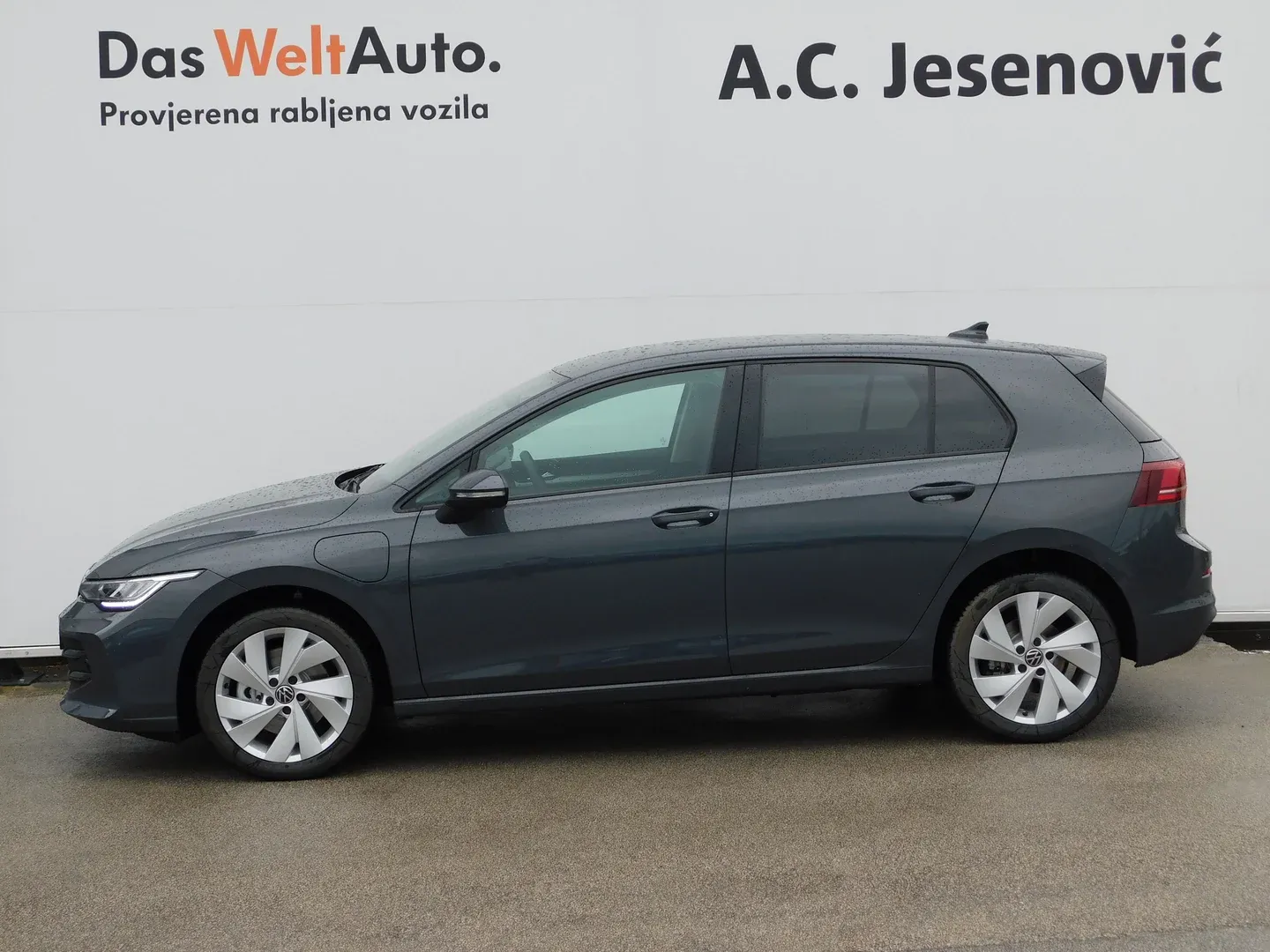 12826 volkswagen golf 1.5 tsi ehybrid dsg life plus - slika 5