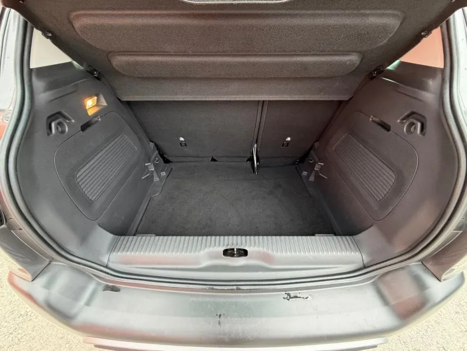 citroën c3 aircross 1.2•2021.g.•navi•senzori•leasing• - slika 18