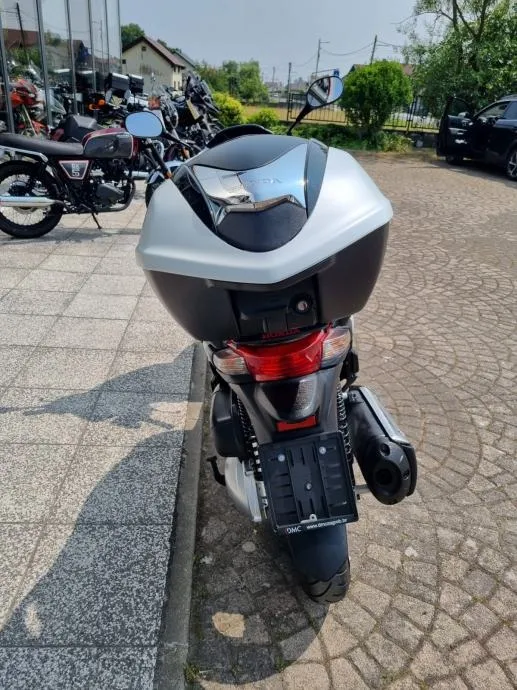 honda sh 300i sport abs, a2 kategorija, s garancijom, 2016 god. - slika 3