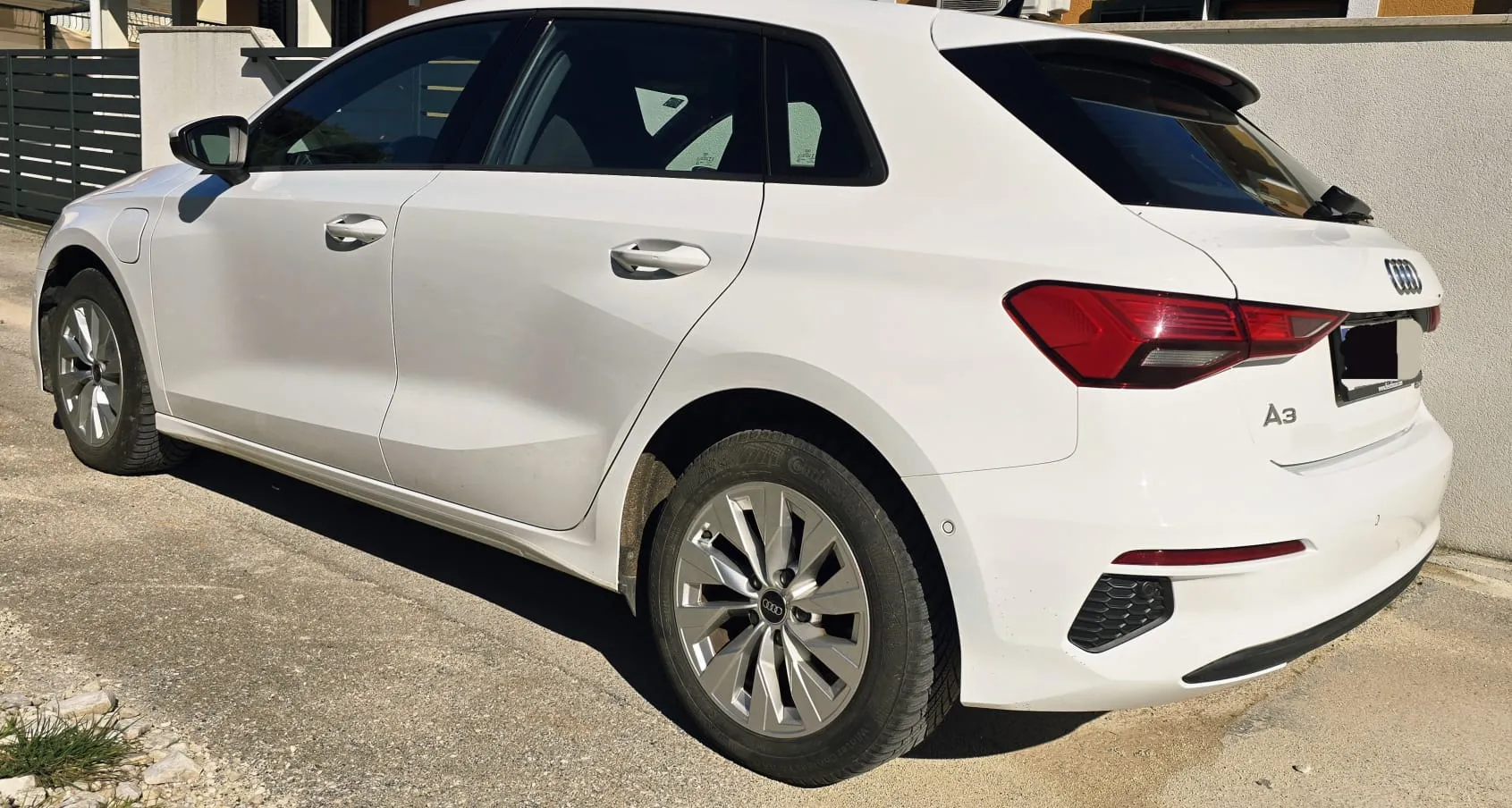 audi a3 40 tfsie automatik phev (bezin+struja) - slika 4