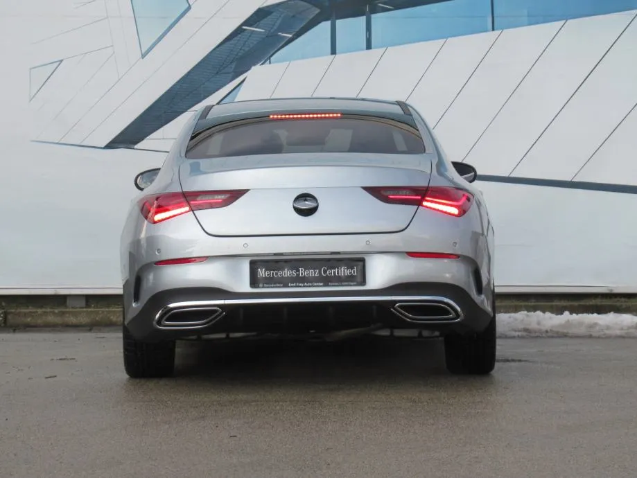 mercedes-benz cla 200 d amg line - slika 7
