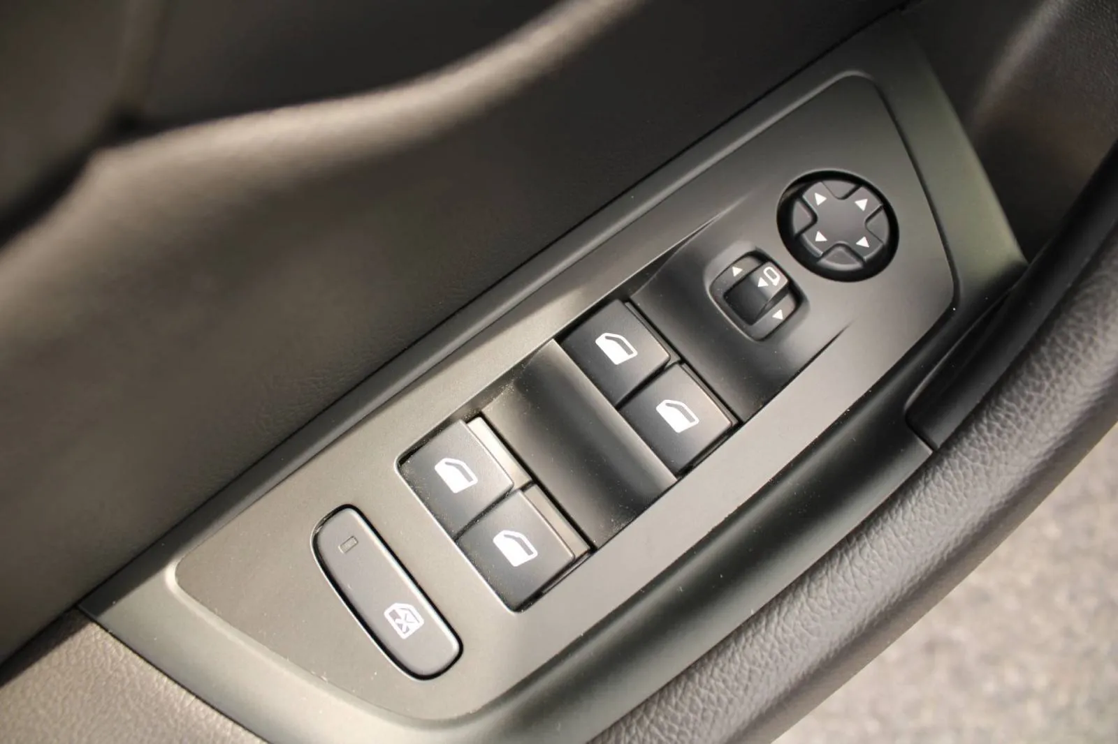 peugeot 508 sw 1.5 hdi automatik *navigacija* - slika 20