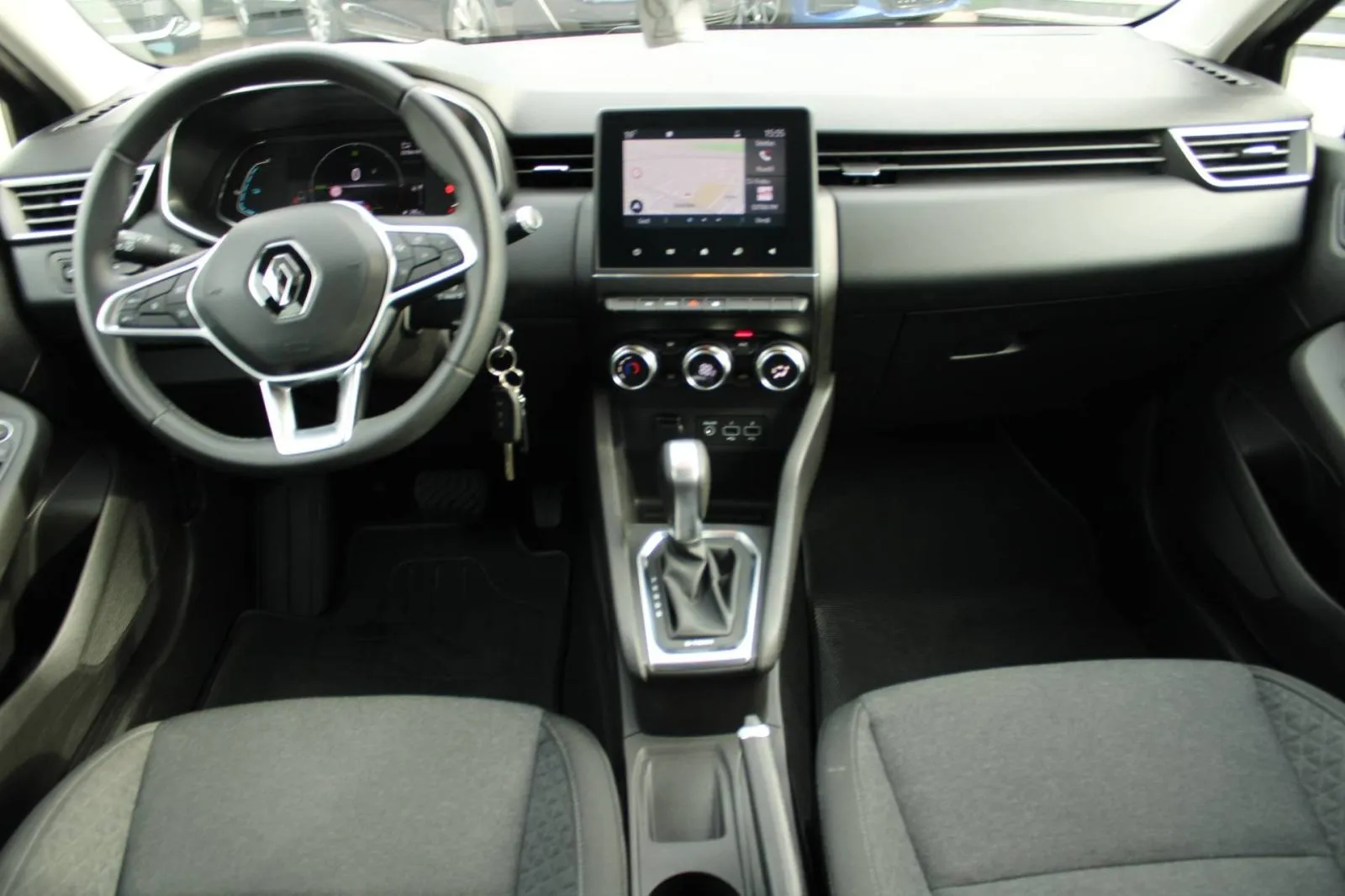 renault clio 1.6 e-tech hybrid automatik - slika 17