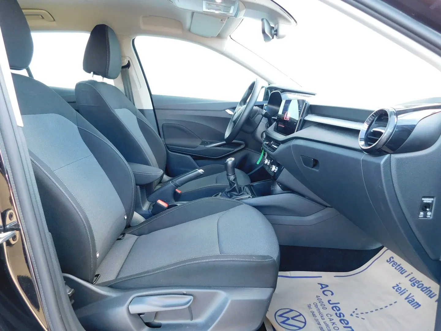 12500 škoda fabia clever 1.0 - slika 11