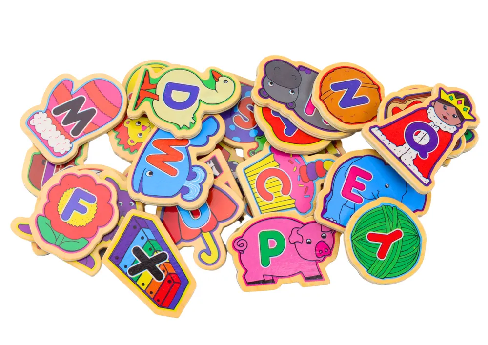 set of wooden magnets letters pictures animals objects 26 pieces - slika 2