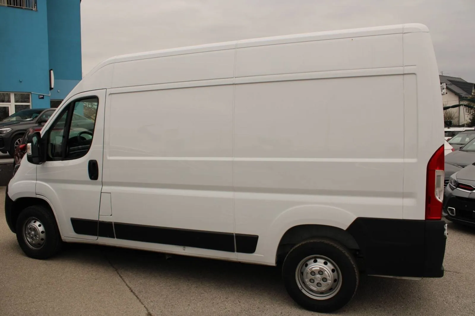 peugeot boxer 2.2 hdi l2h2 *navigacija*, 2024 god. - slika 8