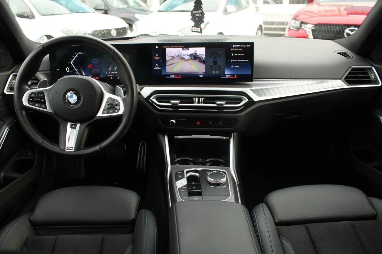 bmw serija 3 touring 320d xdrive m paket *head up, led, kamera* - slika 13