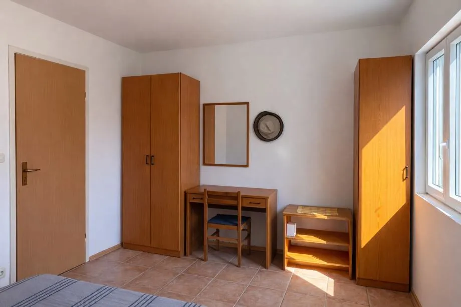 rijetka prilika, apartman u 1. redu do mora - slika 6