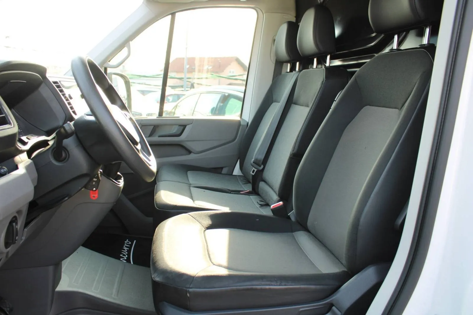 vw crafter 2.0 tdi l3h3 140ks, 2024 god. - slika 8
