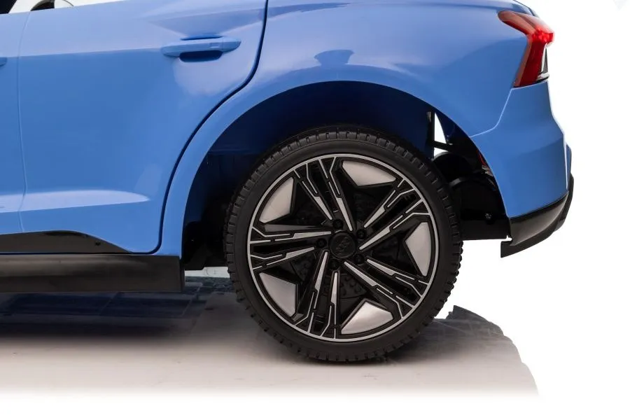 licencirani auto na akumulator audi e-tron gt 4x4 - plavi - slika 2