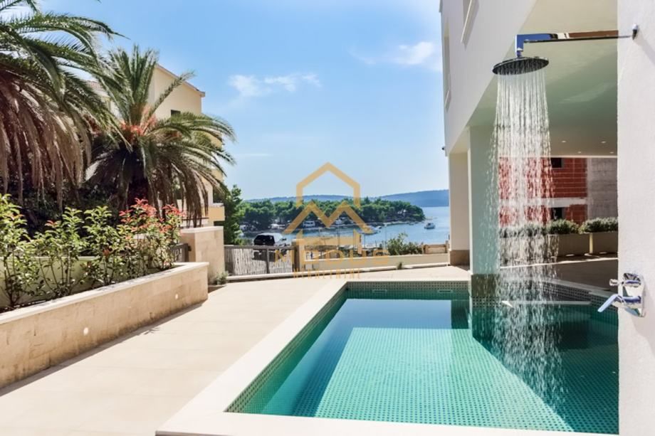 trogir- čiovo/ luksuzna prostrana vila u blizina mora (prodaja) - slika 2