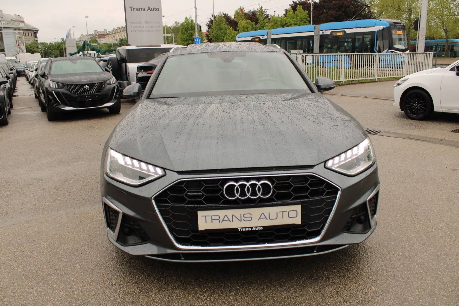 audi a4 avant 40 tdi quattro s-tronic s-line 204ks - slika 2