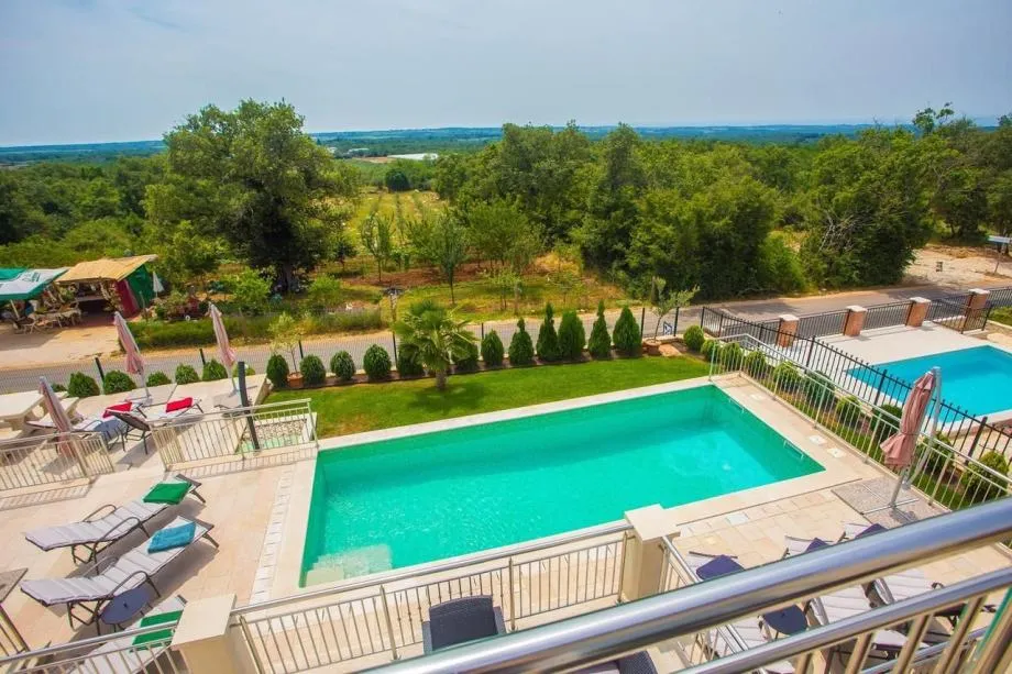 poreč-vila sa tri apartmana i panoramskim pogledom na more (prodaja) - slika 24