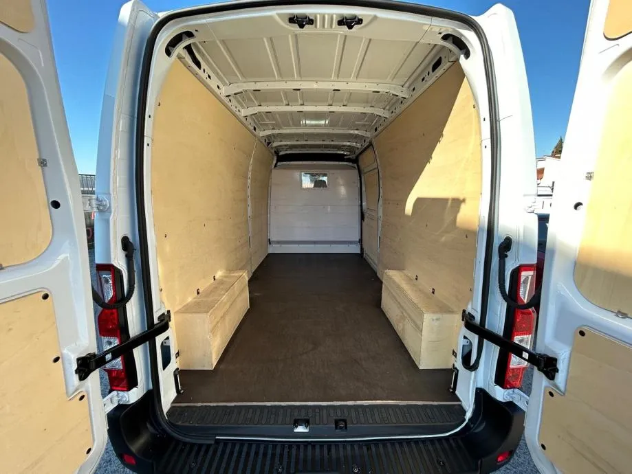 renault master 2.3 dci - 2024 - 130.000km - perfektan !!!, 2024 god. - slika 19