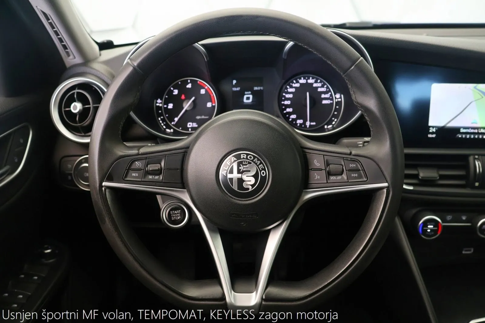 alfa romeo giulia 2.2jtdm at8 super 160km led+biksenon navi - slika 8
