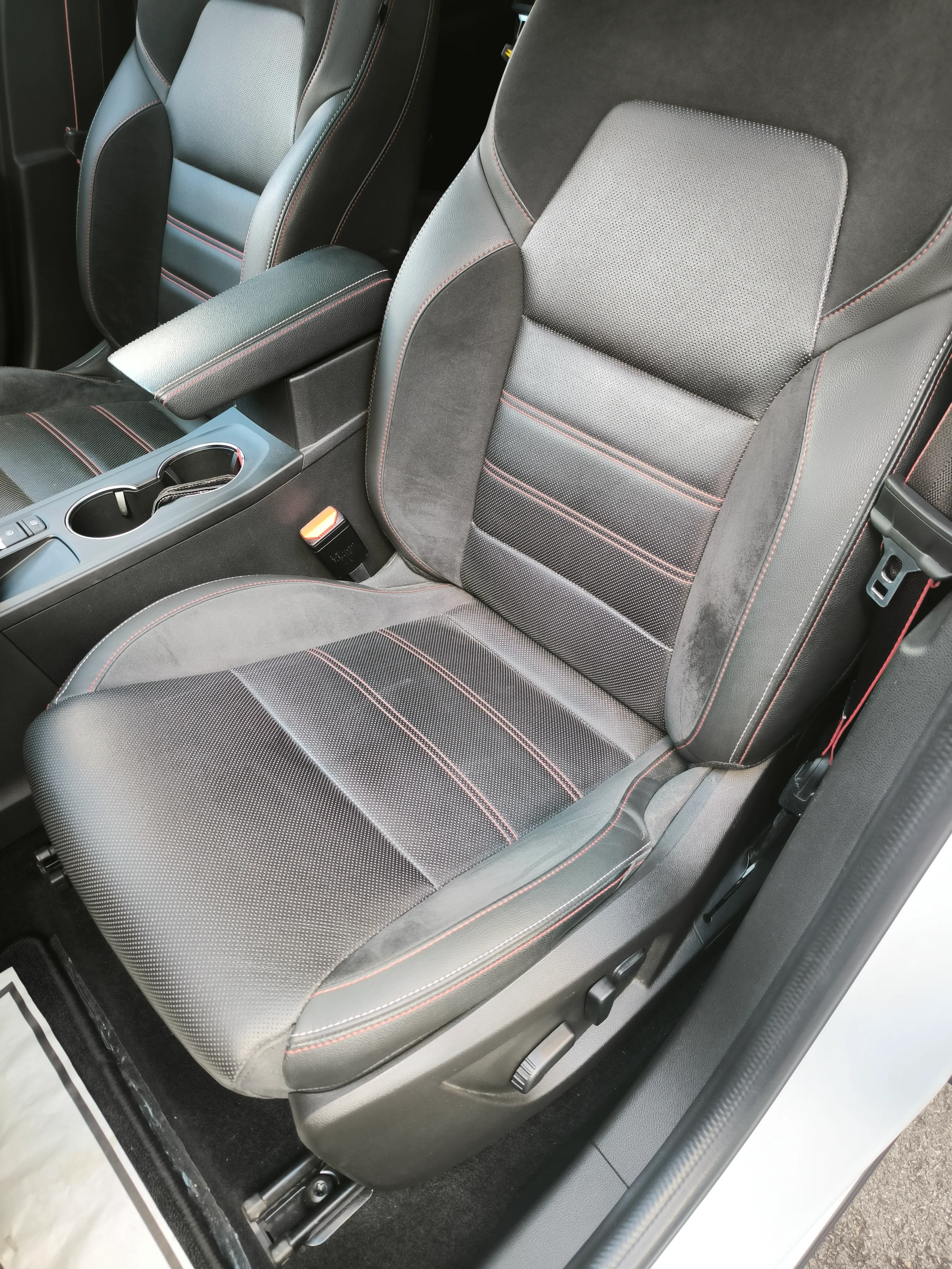 renault megane conquest 1,6 r.s.line, full oprema, kamera 360, ekstra - slika 24