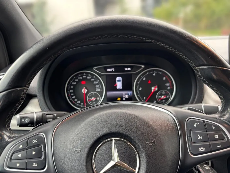 mercedes-benz b-klasa 200 d automatik - slika 8